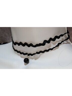 Double Layer Zigzag Ribbon Choker Necklace